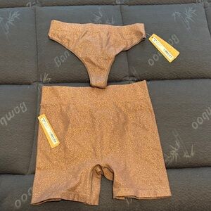 Skims (RARE) soft smoothing seamless lured short and thong 🤎🤎🤎